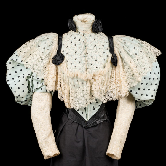 Polka dot bodice with leg-o’-mutton/gigot sleeves