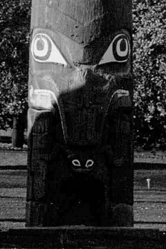 Close up of Haida House Frontal Pole