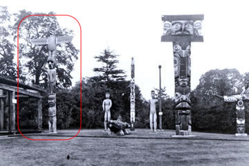 Kwakwaka’wakw (A’wa’et?ala) Pole in Thunder Bird Park