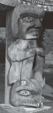 Poteaux de maison Kwakwaka’wakw