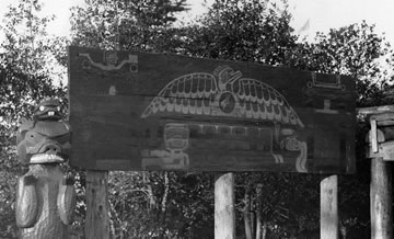 Cloison de cérémonie nuu-chah-hulth dans le Parc Thunderbird