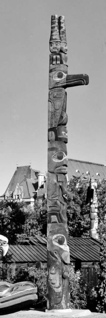 Mât totémique Haida