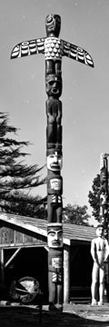 Kwakwaka’wakw Pole